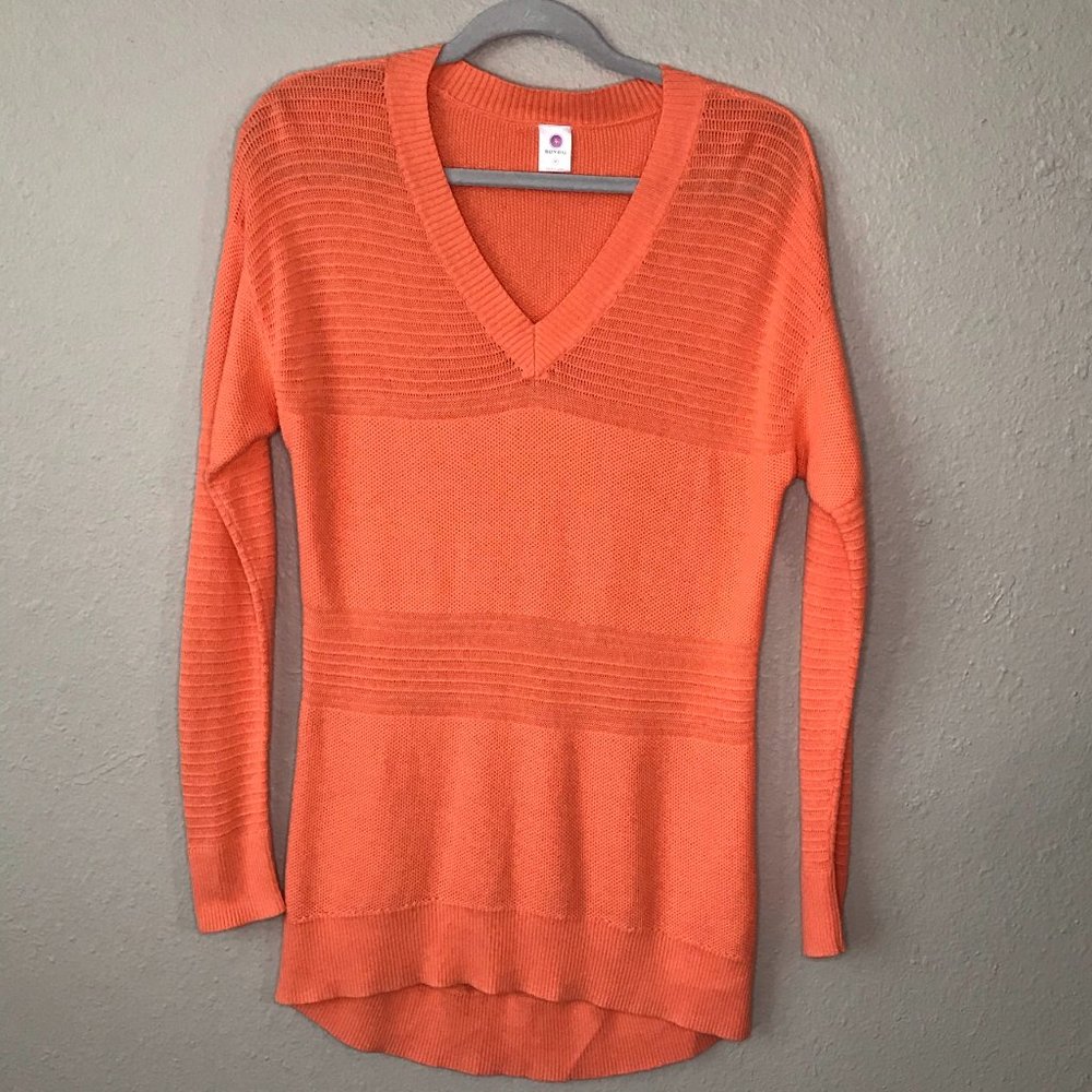 Soybu Orange Long Sleeve Curved Hem Knit Sweater